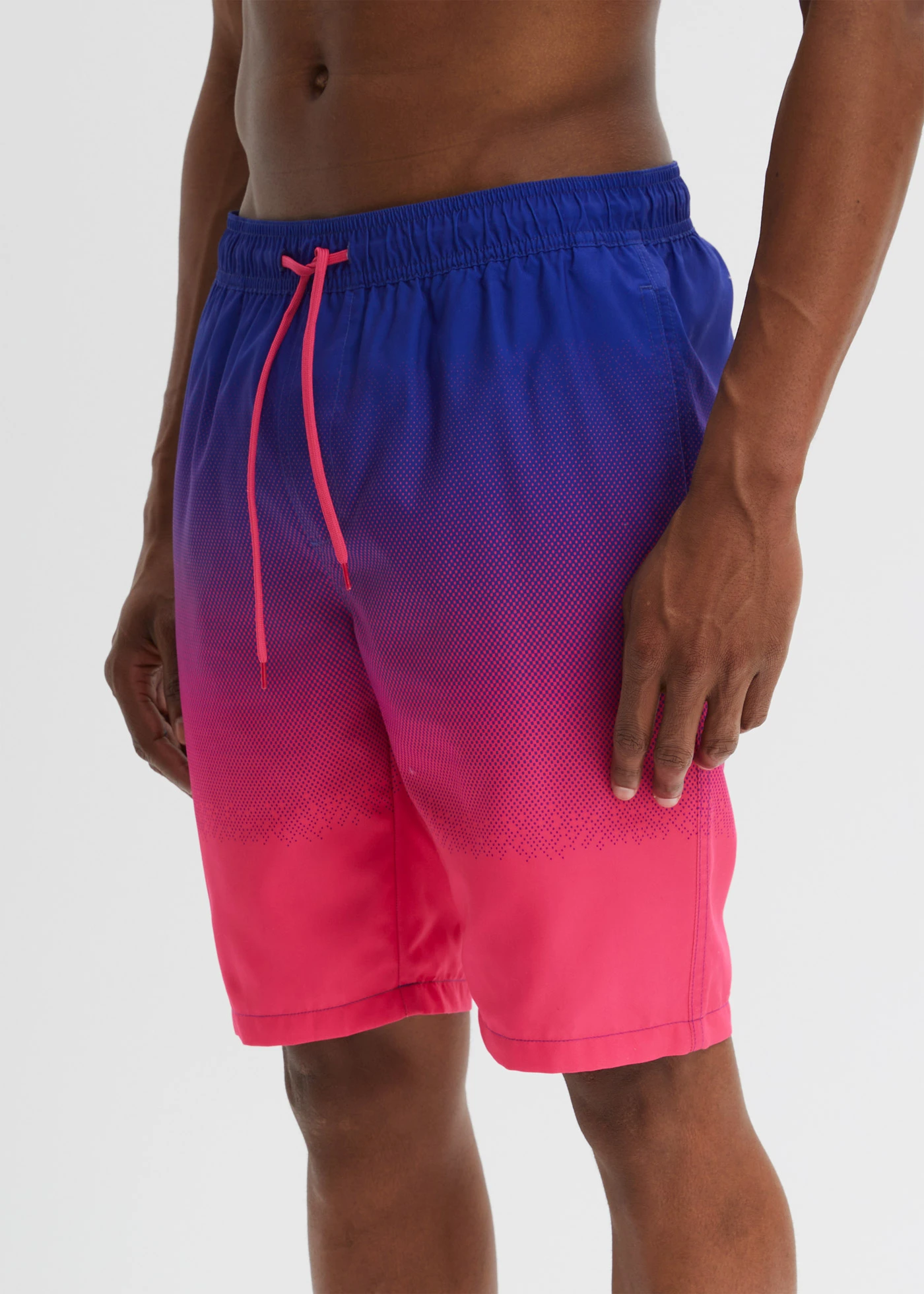 Strandbermuda met kleurverloop, regular fit • saffierblauw-donkerpink • bonprix online shop