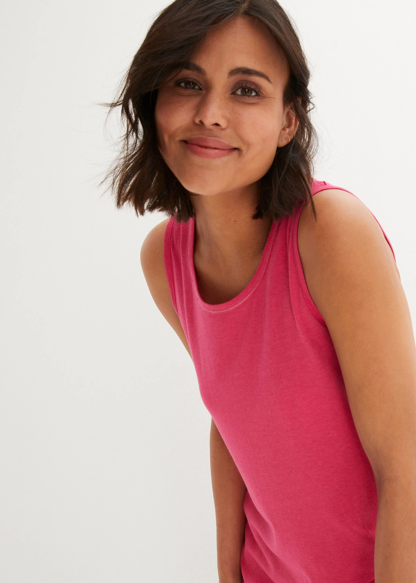 Dlouhý udržitelný top s kulatým výstřihem • tmavě pink • bonprix obchod