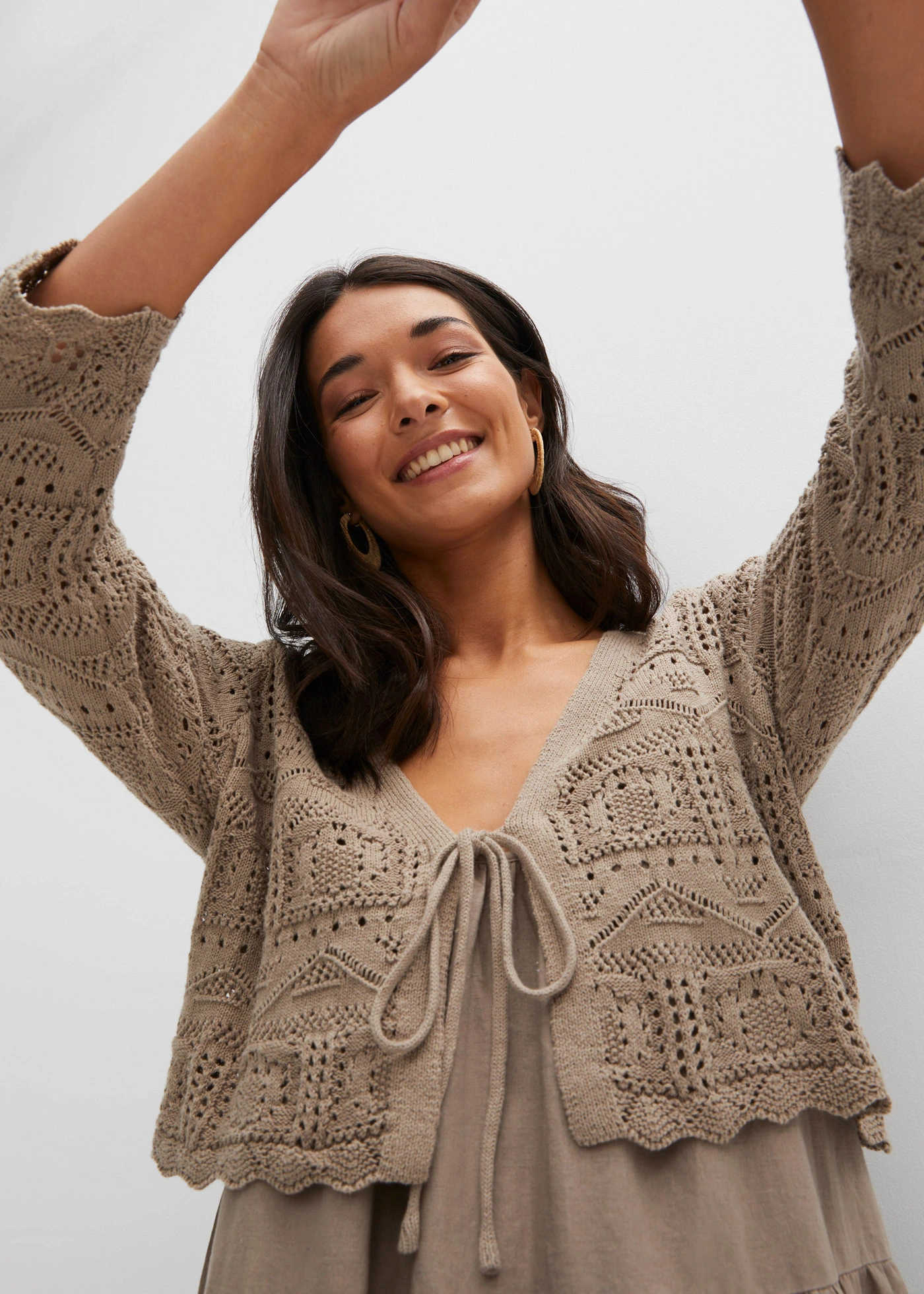 Ažurové bolerko • hnědošedá • bonprix obchod