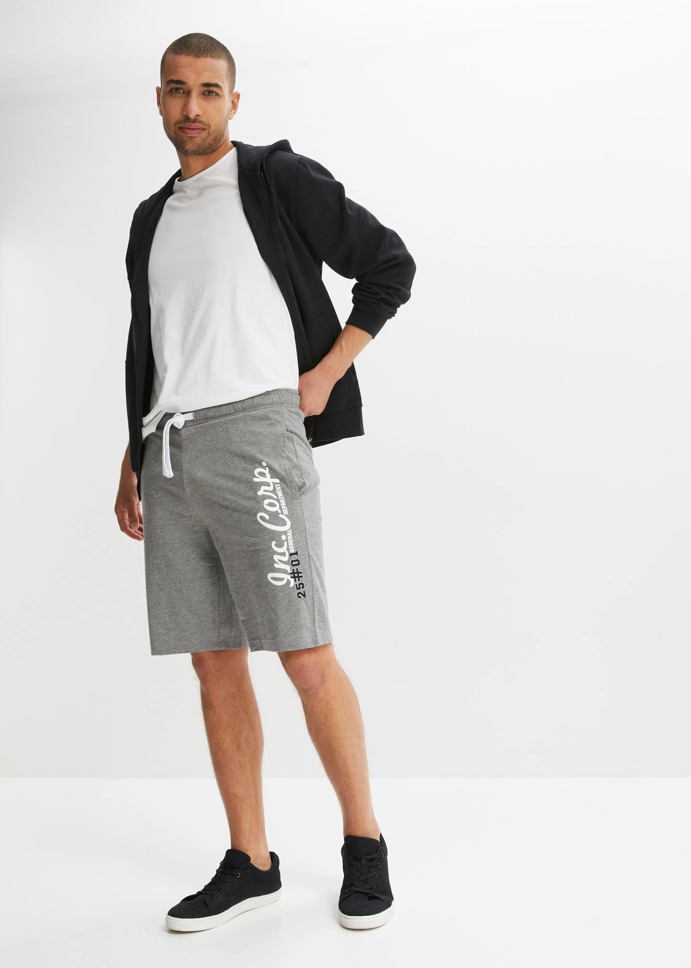 Bermuda regular en jersey • gris chiné imprimé • Boutique bonprix