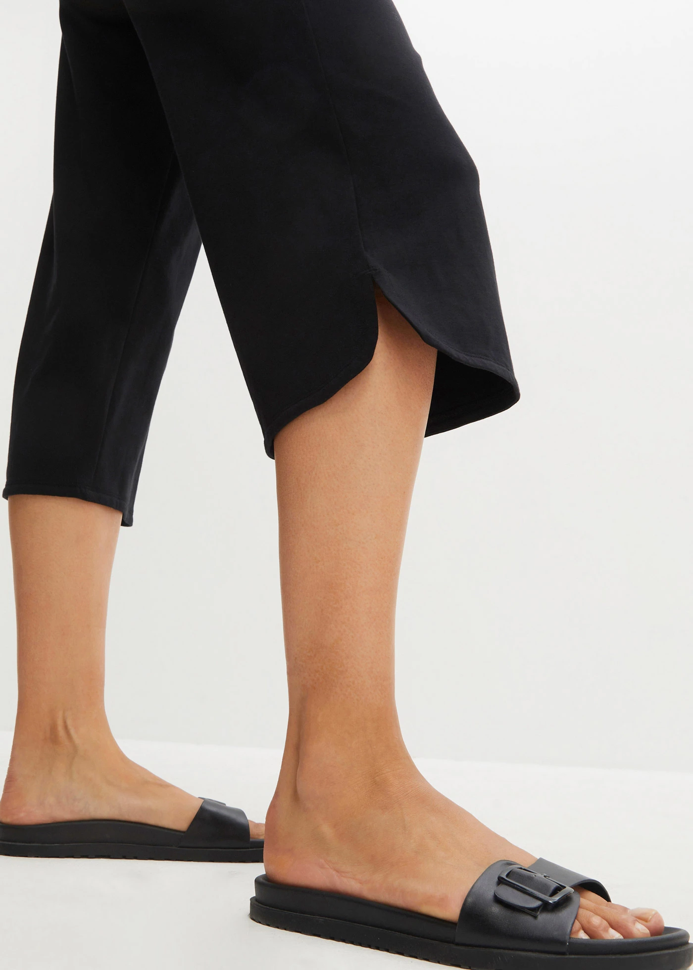 Žerzejové kalhoty z bavlněné směsi • černá • bonprix obchod