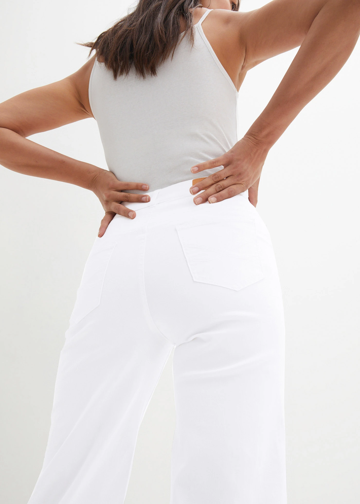 Jeansy 7/8 wide fit • biały diagonal • sklep bonprix