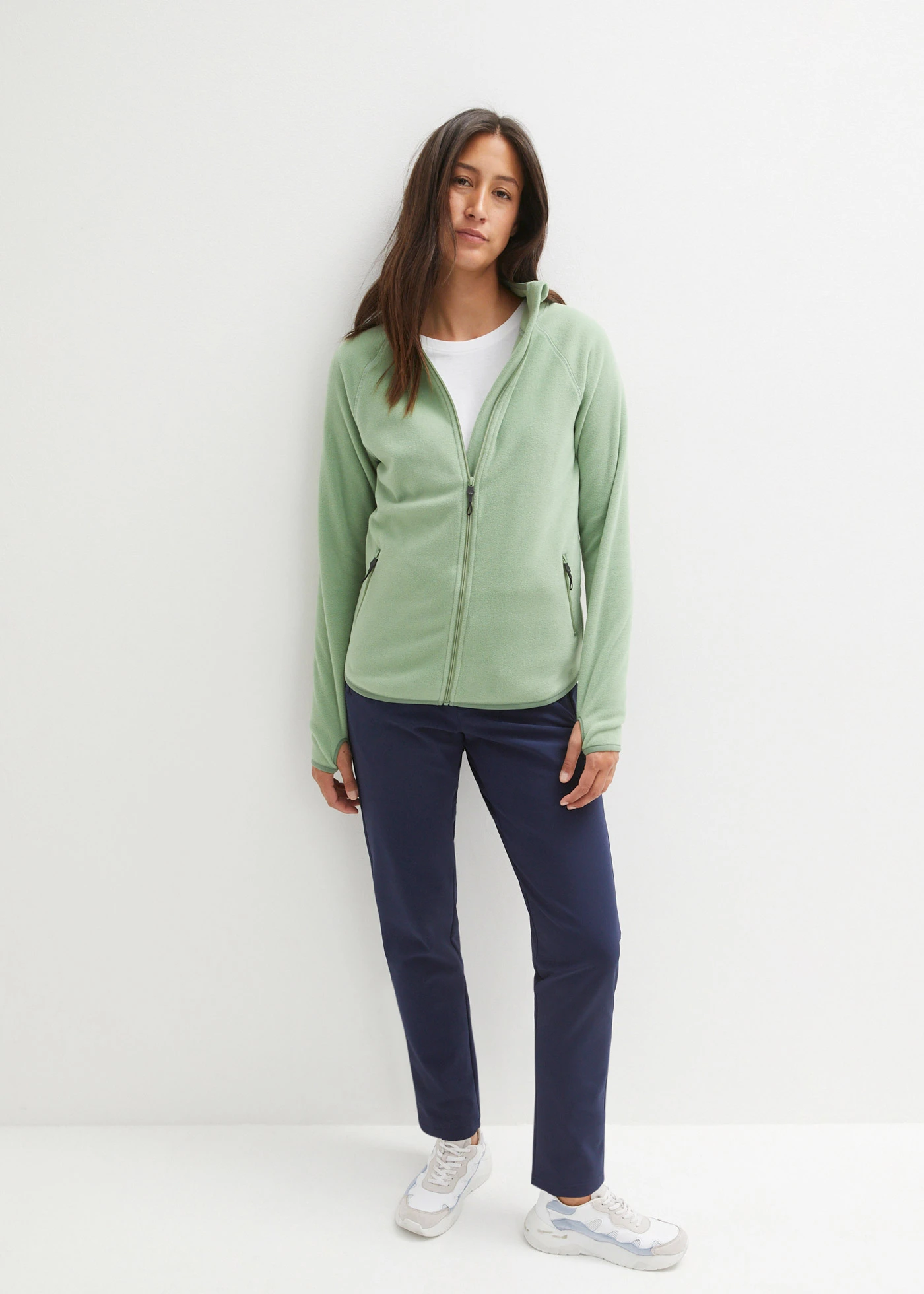 Flísová mikina s kapsami na zip • borovicově zelená • bonprix obchod