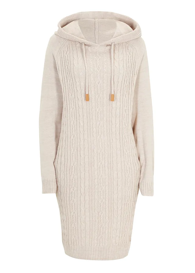 Rochie tricotată în coame, cu glugă