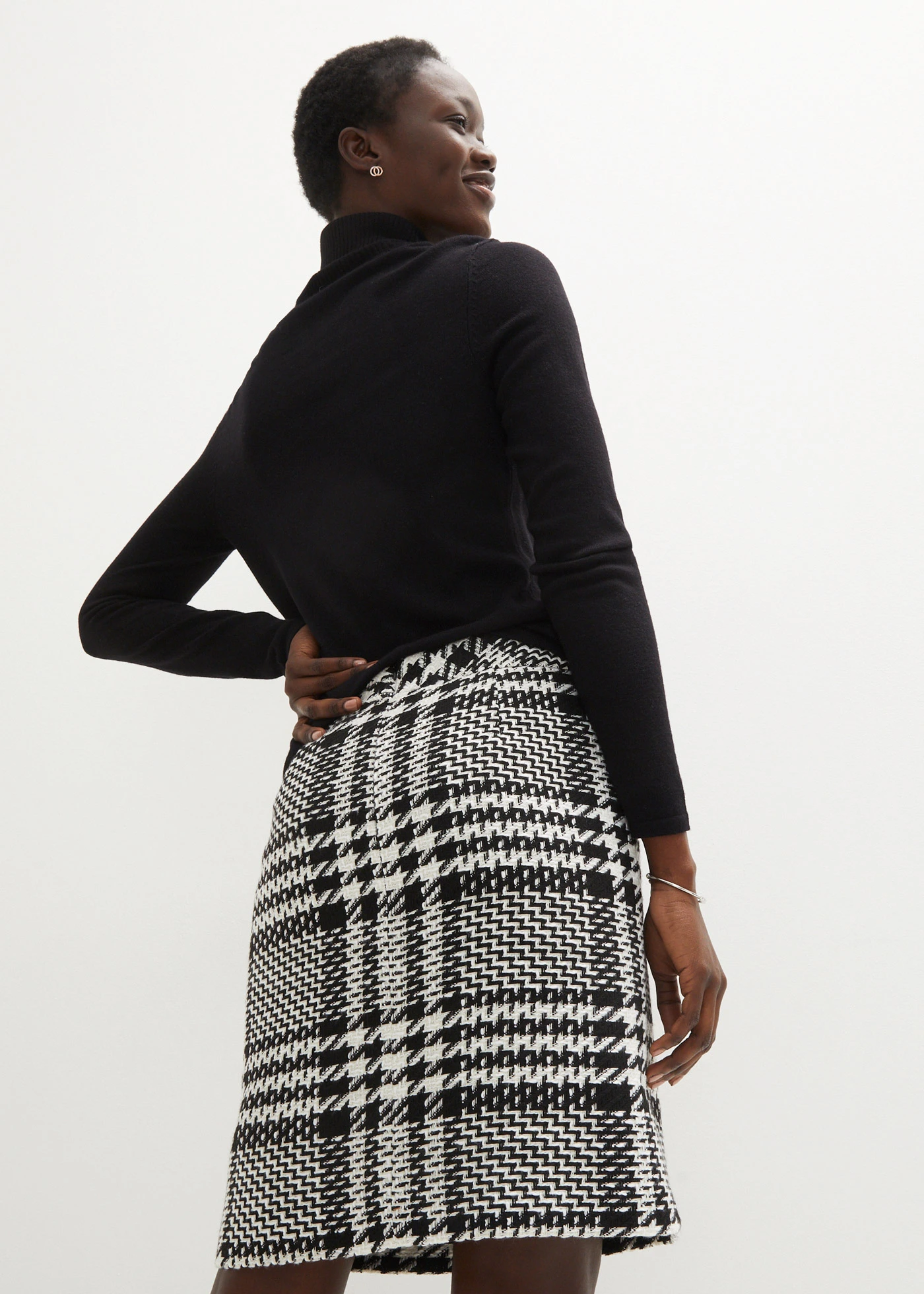 Sukně z měkké příze buklé • černá -přírodní bílá kostkované • bonprix obchod