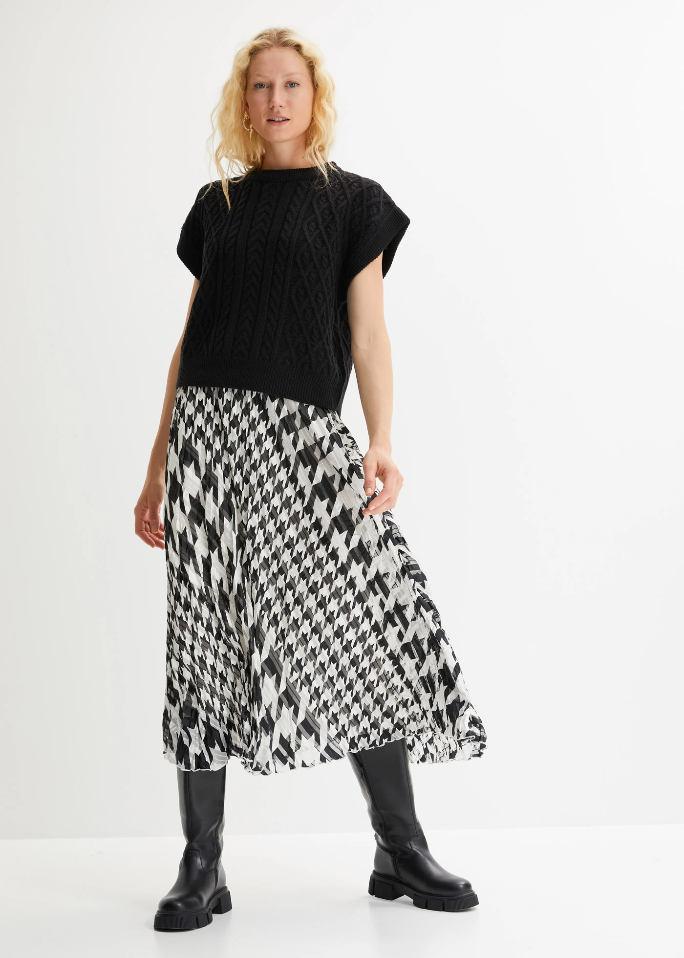 Chiffon rok met pied-de-poule • zwart-wolwit gedessineerd • bonprix online shop