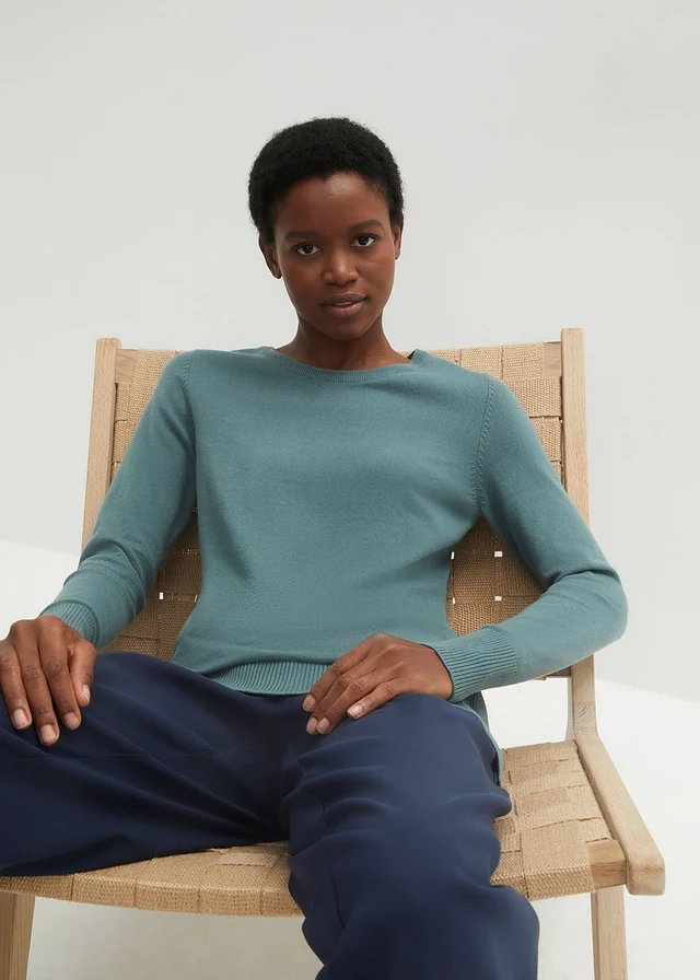 Pull en fine maille • gris vert • product-page.page-title-suffix