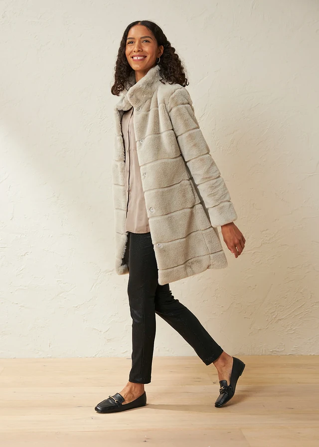 Manteau en tissu peluche • gris beige • product-page.page-title-suffix