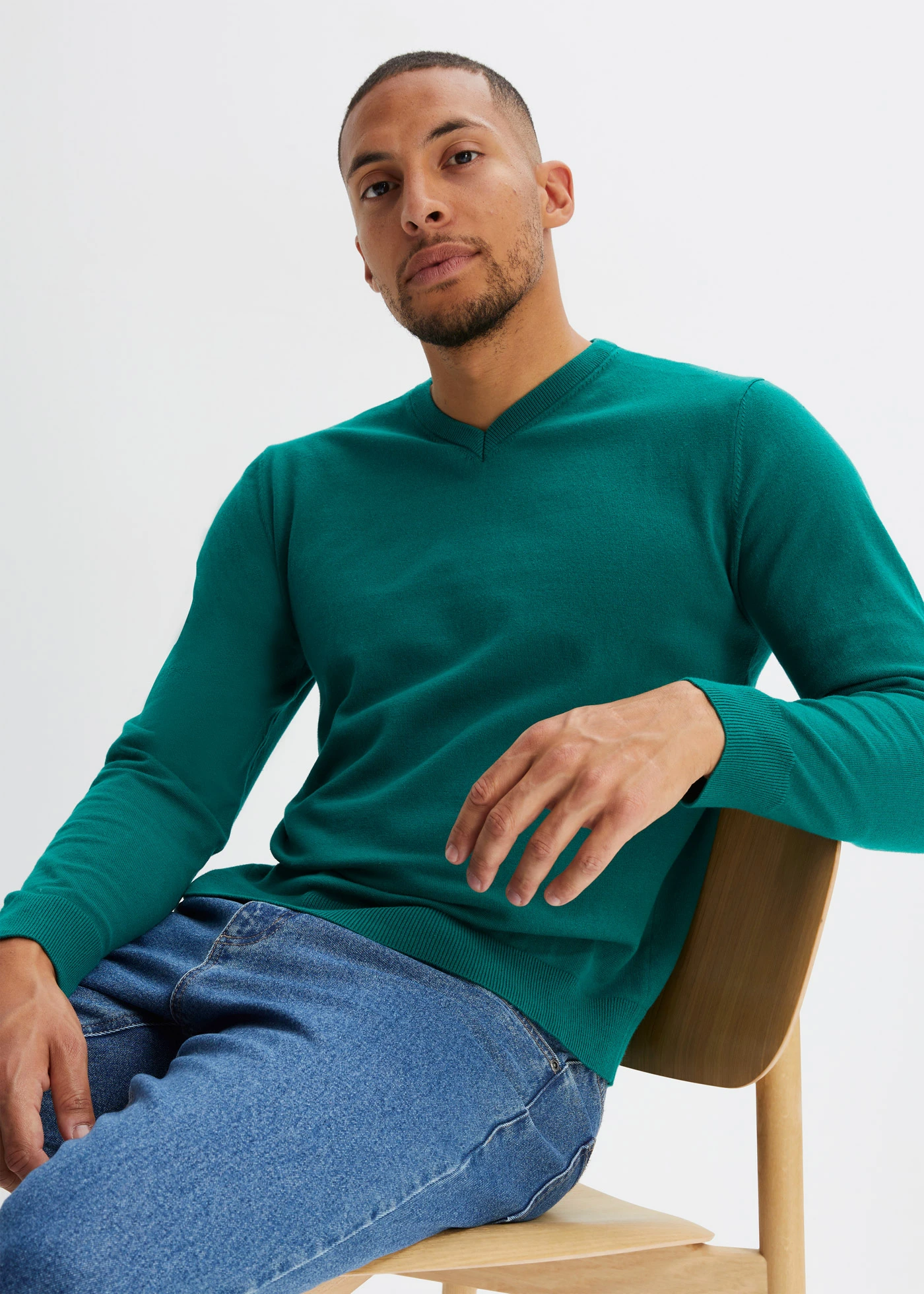 Pulover din tricot fin, din material moale cu bumbac • verde-briliant • magazin bonprix