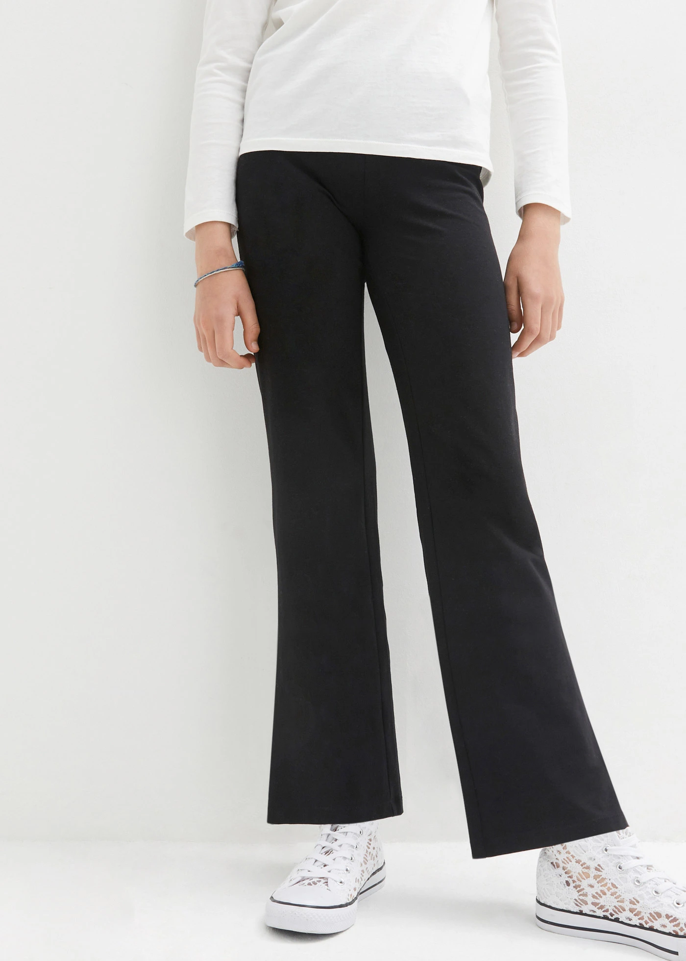 Dívčí rozšířené kalhoty ze směsi s organickou bavlnou, s postranními rozparky • černá • bonprix obchod