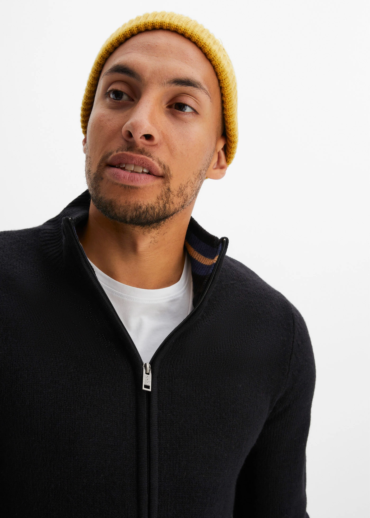 Svetr na zapínání, z jemného úpletu • černá • bonprix obchod