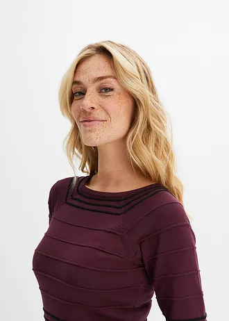 Robe en maille douce • bordeaux/noir rayé • Boutique bonprix