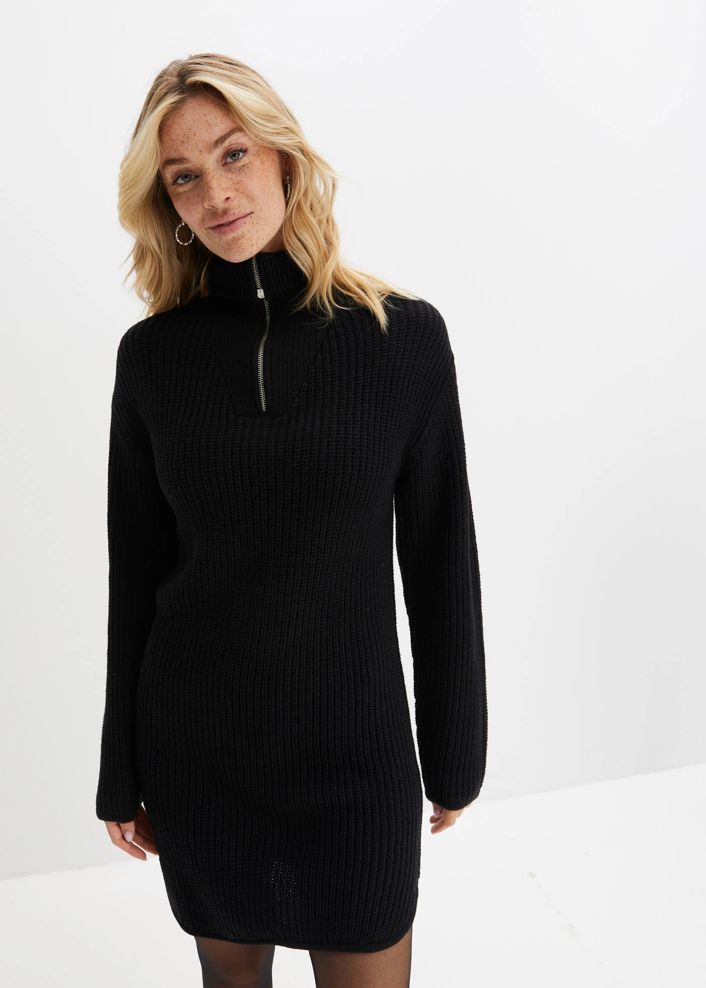 Pletené šaty s recyklovaným polyakrylem • černá • bonprix obchod