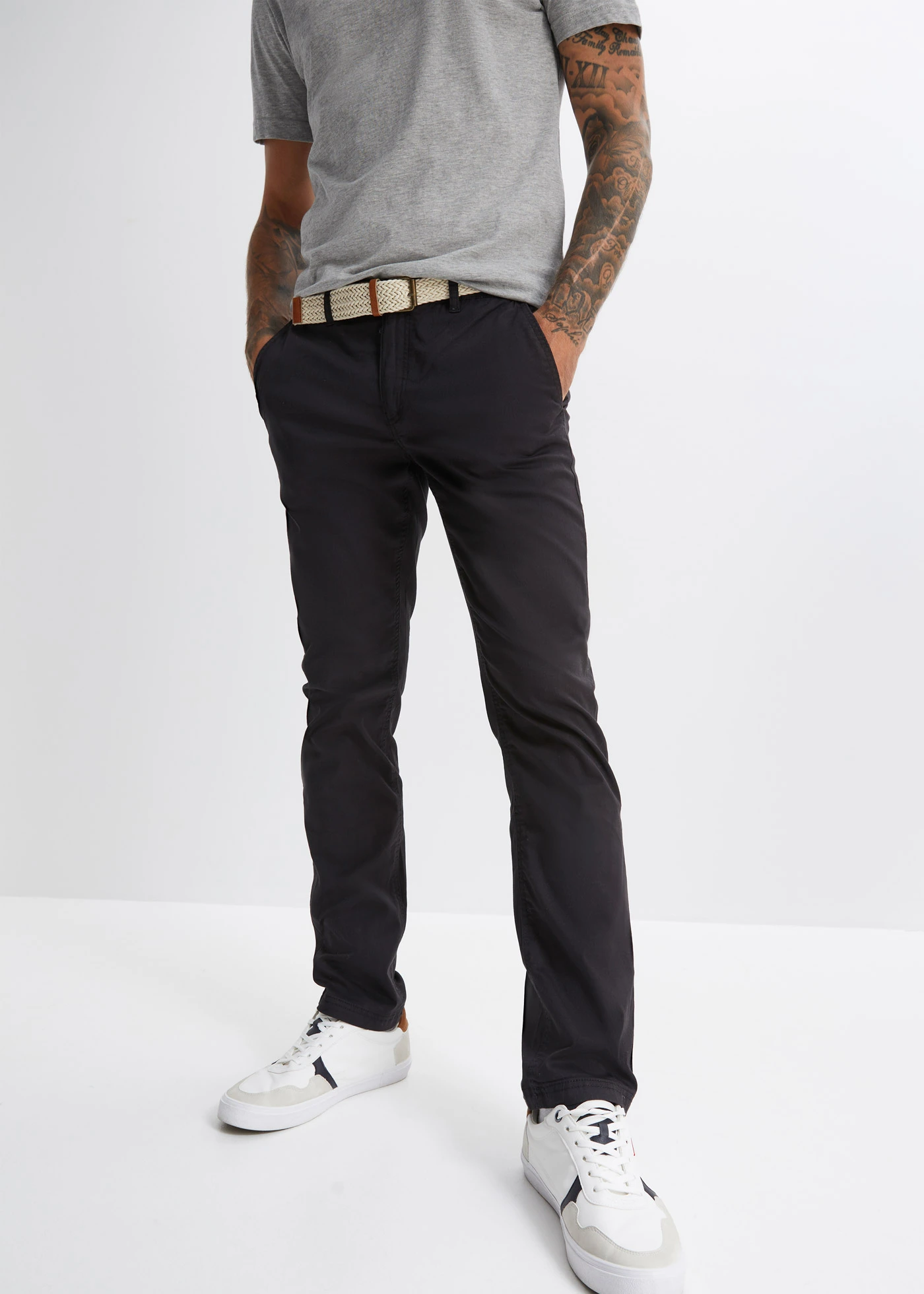 Regular fit chino met elastisch tailleband en riem, straight • zwart • bonprix online shop