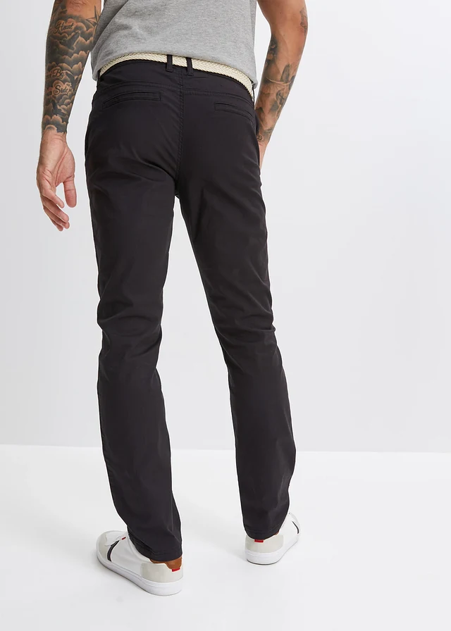 Spodnie chinosy regular fit z elastyczną gumką w talii i paskiem, straight • czarny • sklep bonprix