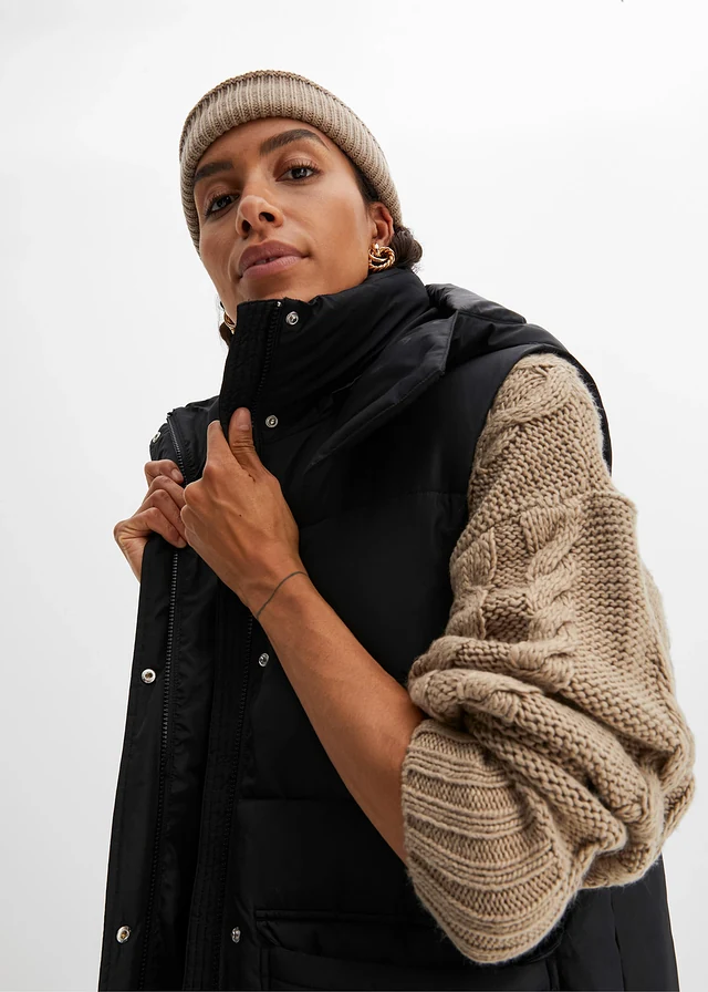 Veste sans manches matelassée en polyester recyclé avec capuche amovible • noir • product-page.page-title-suffix