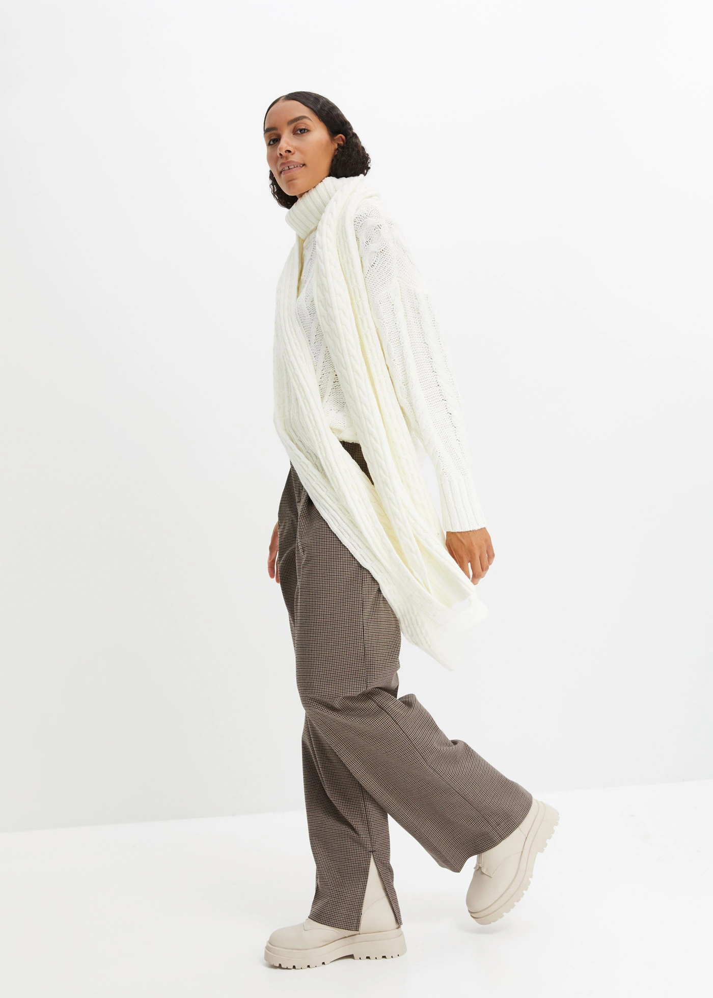 Coltrui met kabelpatroon • wolwit • bonprix online shop