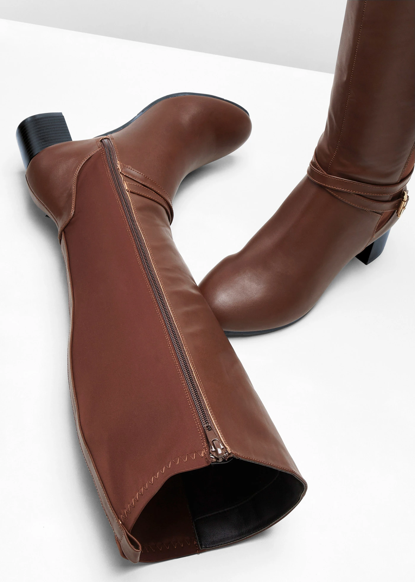 Kozačky • tmavě hnědá • bonprix obchod