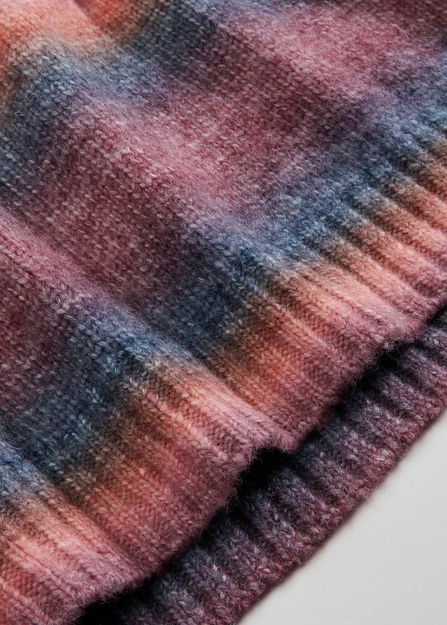 Trui met kleurverloop en wol • frambozenroze-donkerblauw-roestbruin-esdoornrood • product-page.page-title-suffix