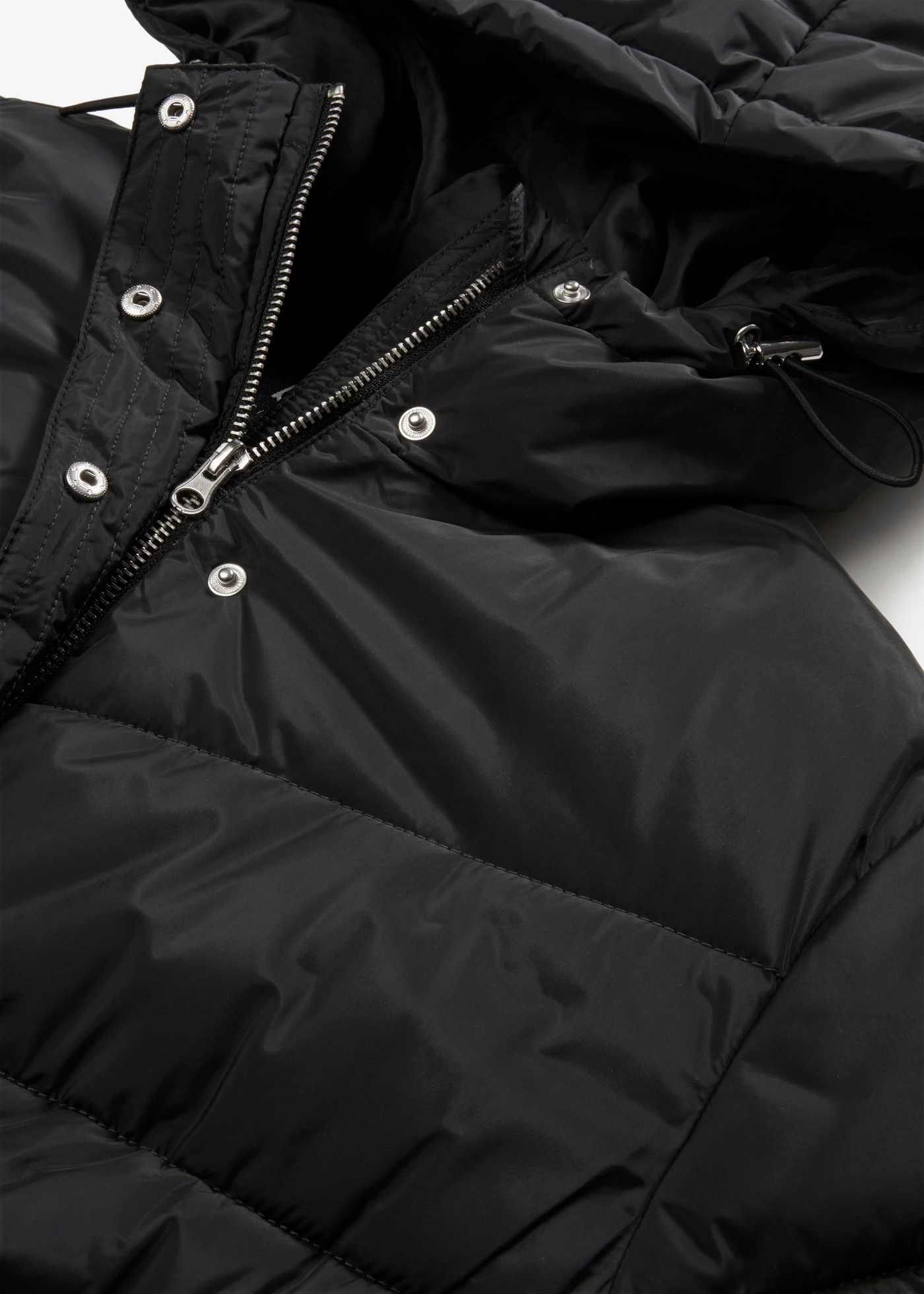 Manteau long matelassé avec capuche • noir • Boutique bonprix