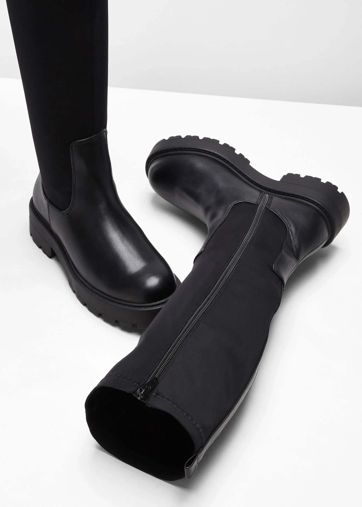 Laarzen met elastische schacht • zwart • bonprix online shop