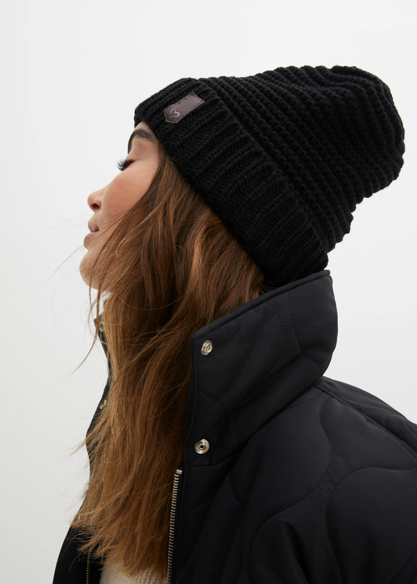 Čepice • černá • bonprix obchod