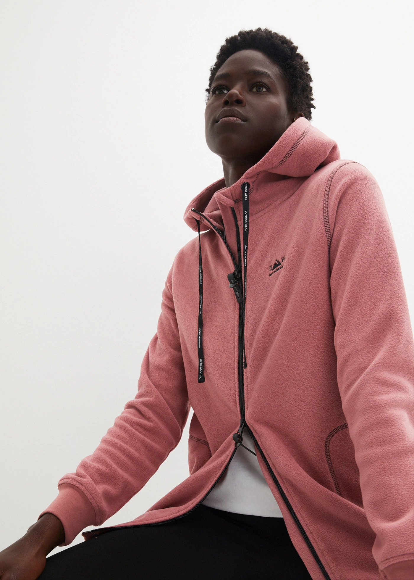 Flísová bunda s kapsami na zip • jemně bobulová • bonprix obchod