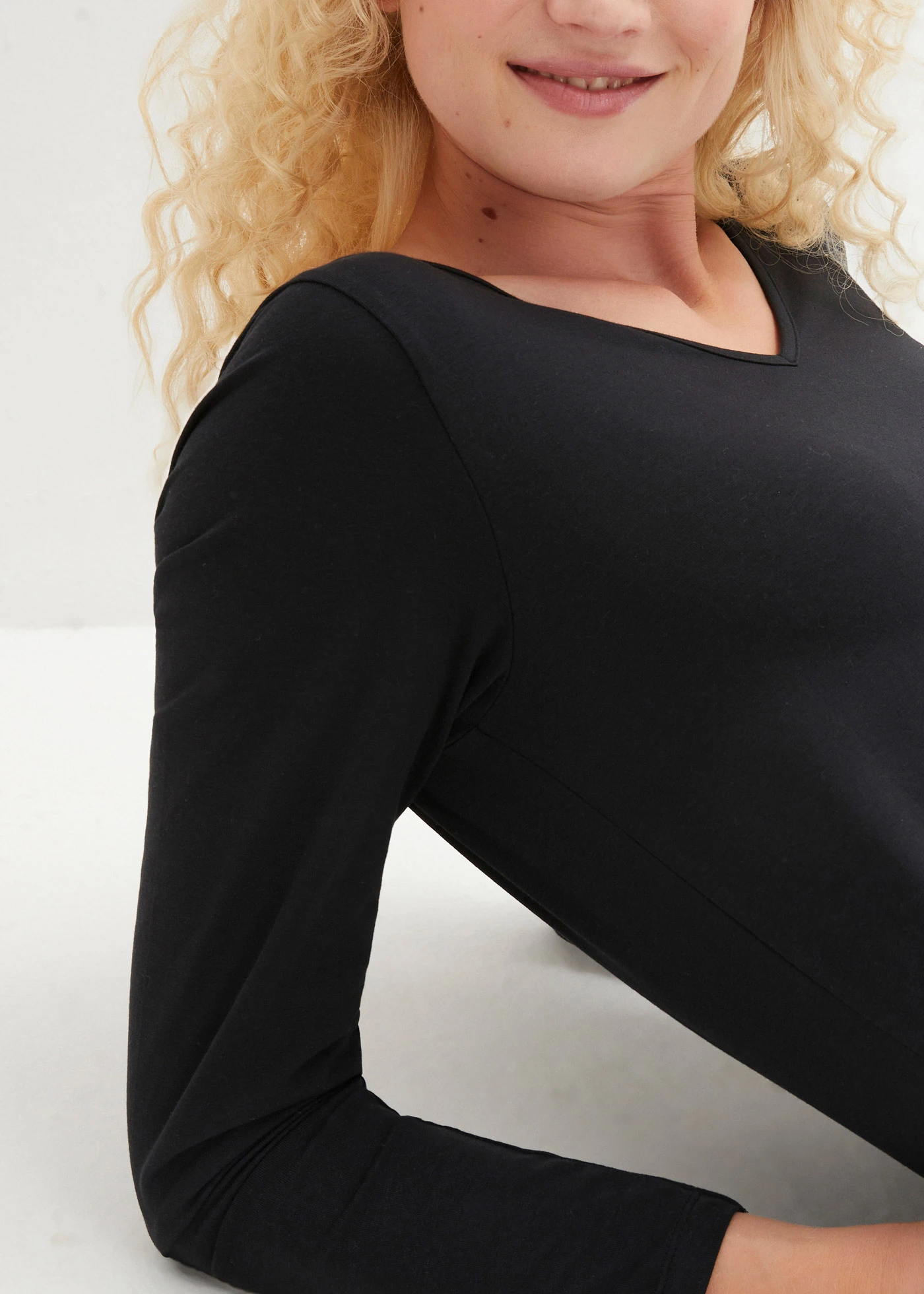 Bluză mulată cu mâneci lungi (set/2 buc.) • negru • magazin bonprix