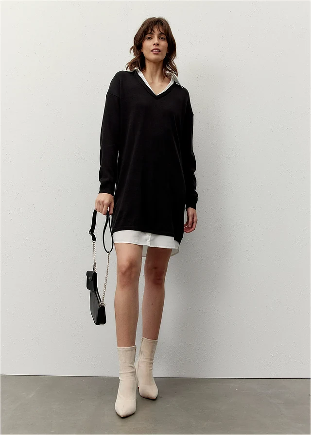 Gebreide jurk met blouse-inzet • zwart • product-page.page-title-suffix