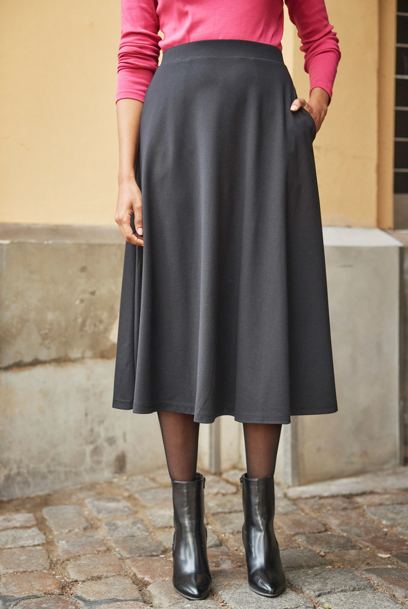 Spódnica midi z materiału punto di roma • czarny • sklep bonprix