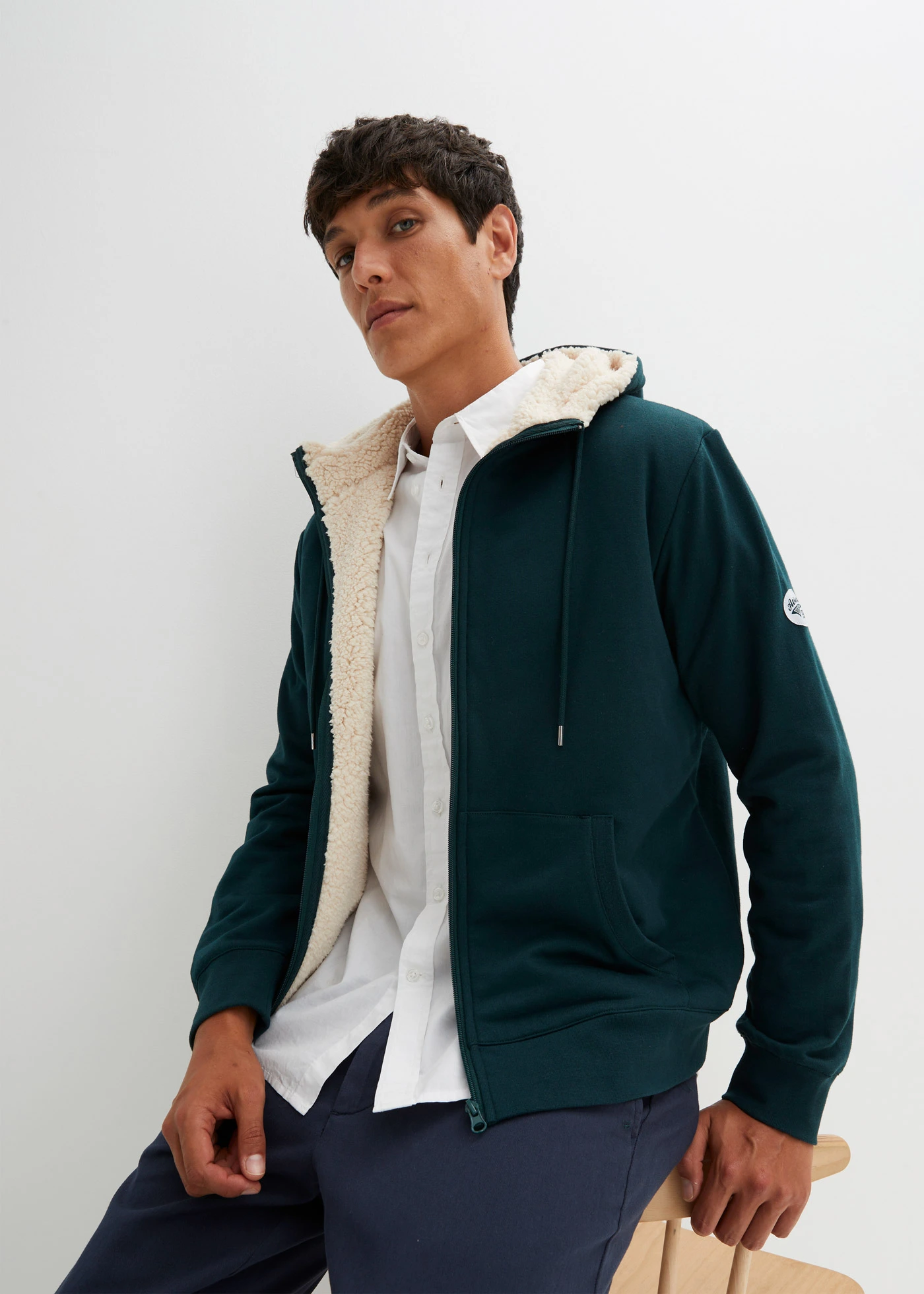 Sweat zippé doublé sherpa • vert profond • Boutique bonprix