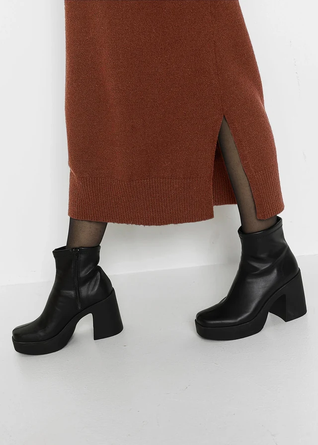 Gebreide oversized midi jurk • mahoniebruin gemêleerd • product-page.page-title-suffix