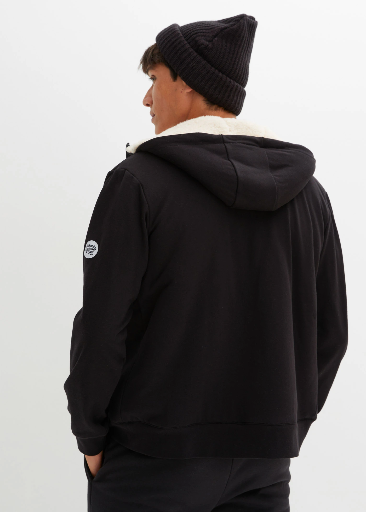 Sweat zippé doublé sherpa • noir • Boutique bonprix