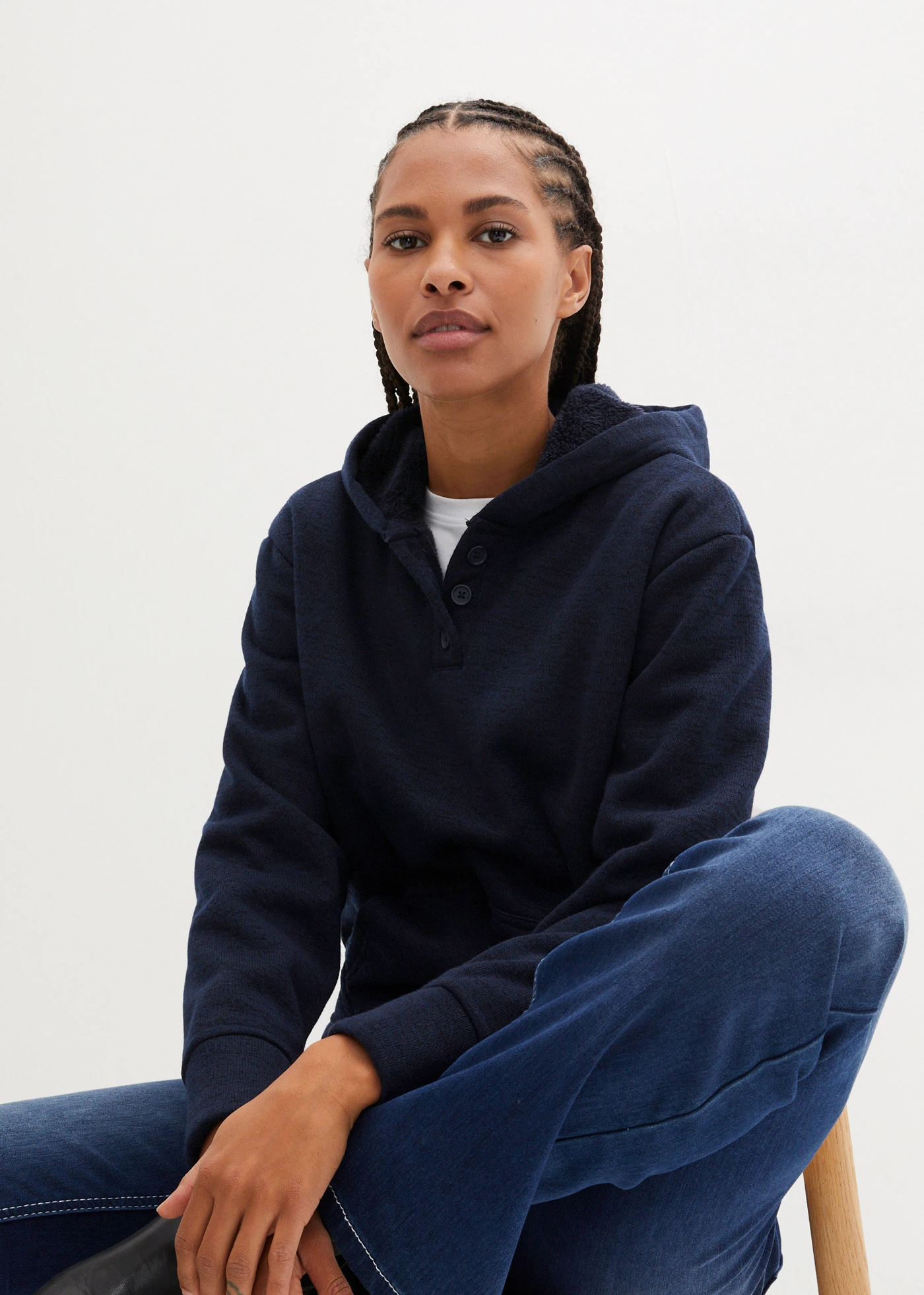 Miękka bluza z kapturem • ciemnoniebieski melanż • bonprix obchod