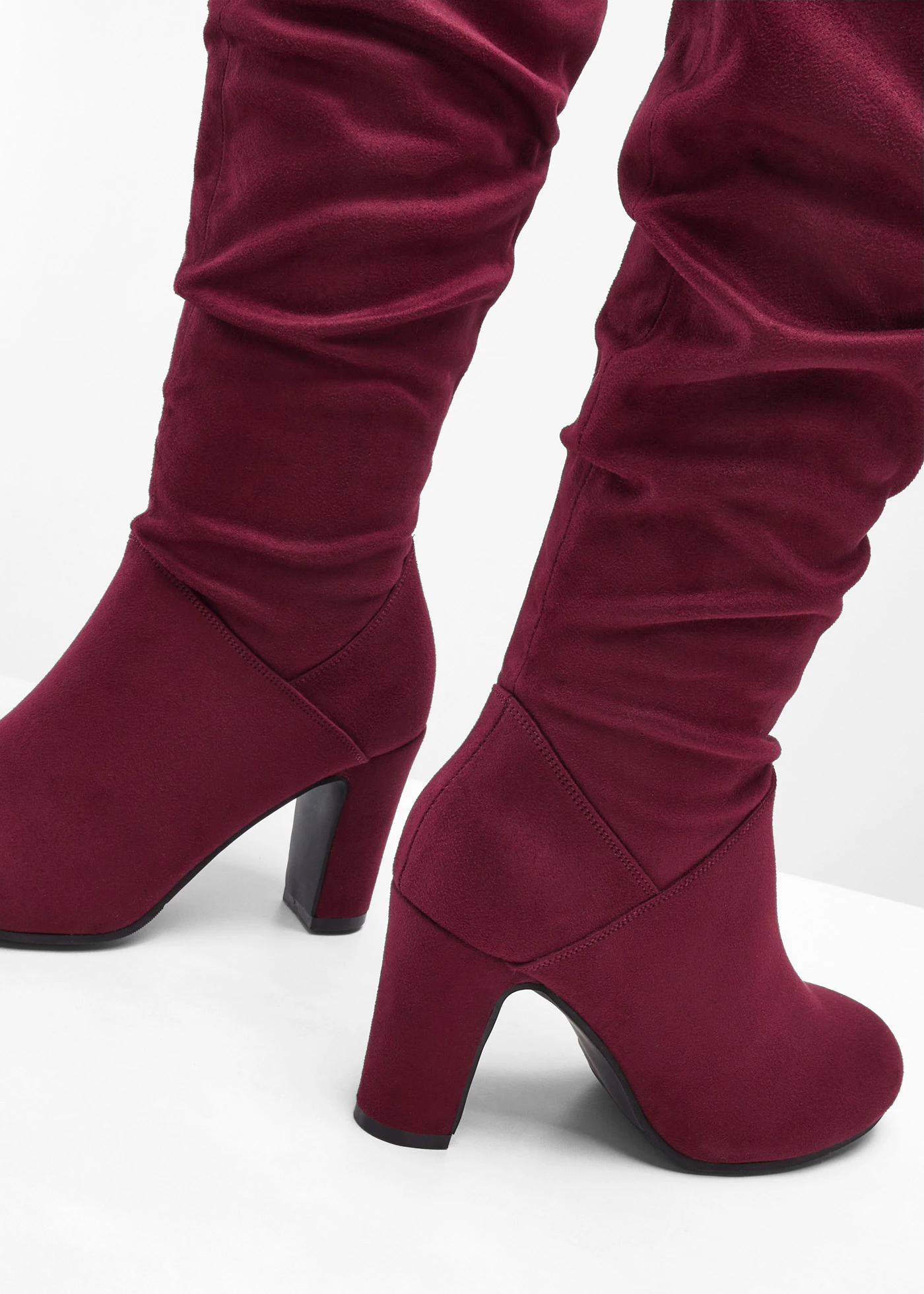 Bottes froncées • rouge érable • Boutique bonprix