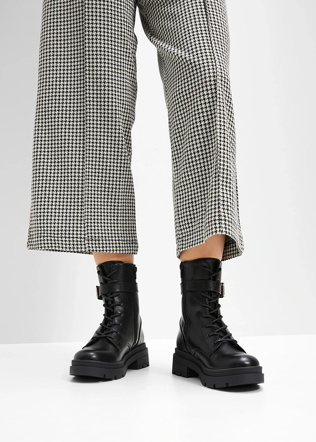 Veterboots • zwart • product-page.page-title-suffix