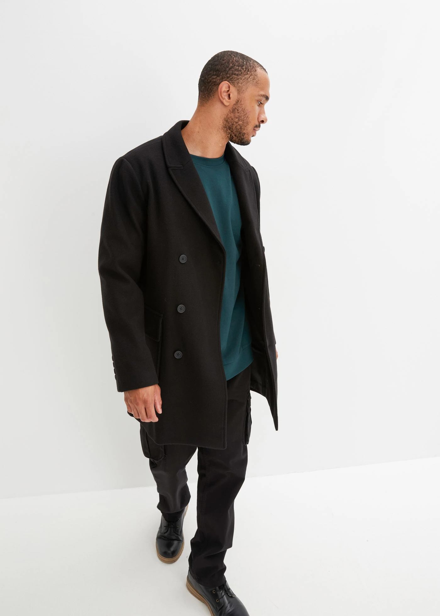 Pantaloni cargo Regular Fit, Straight, cu talie elastică • negru • magazin bonprix