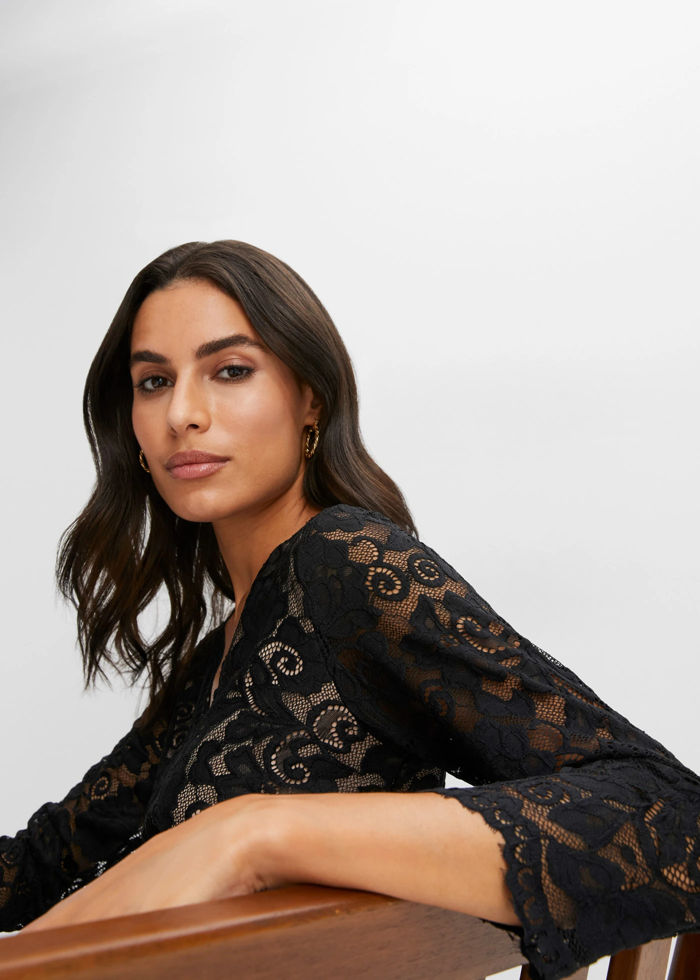 Robe en voile et dentelle • noir • Boutique bonprix