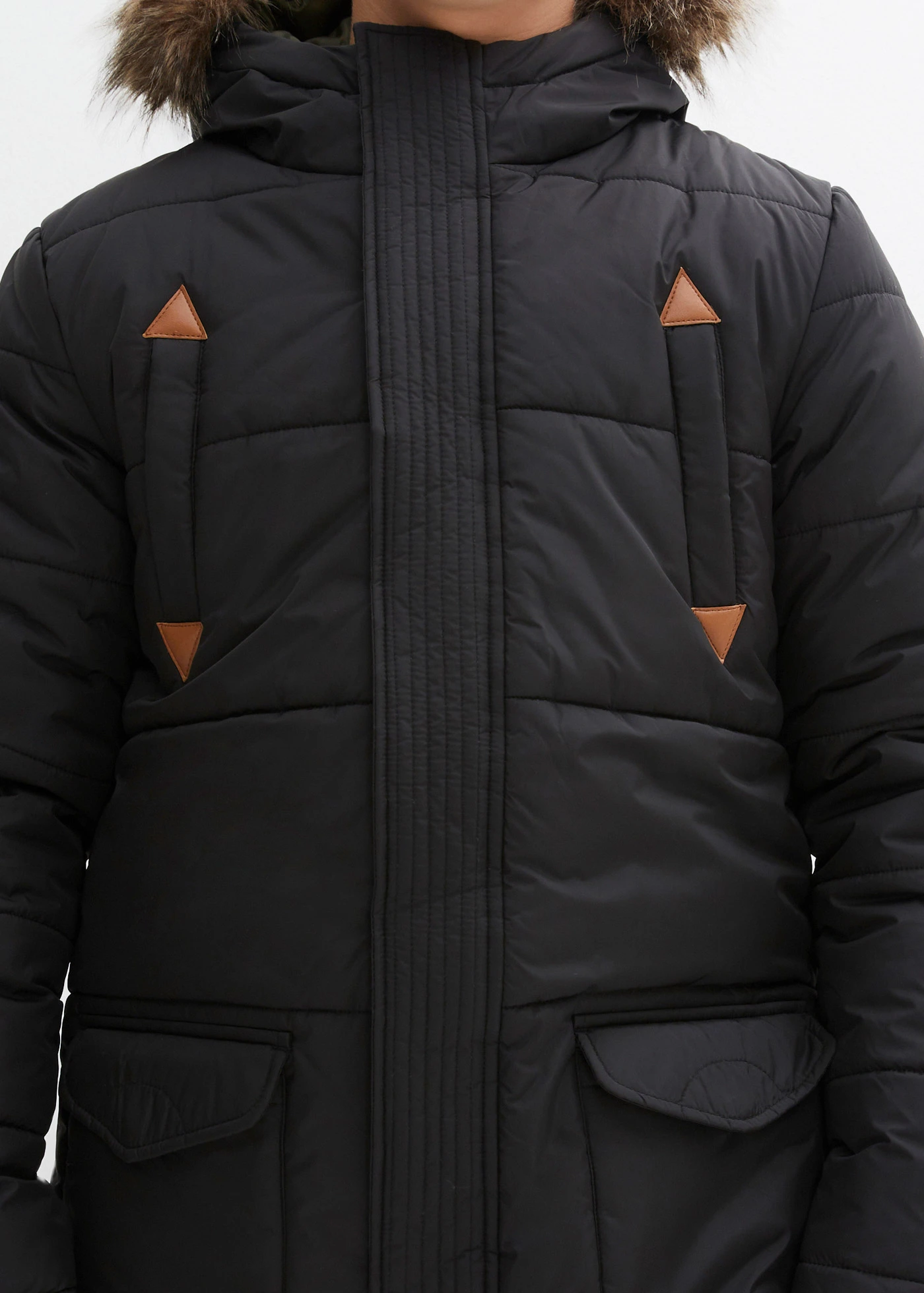 Winterparka met imitatieleer details en capuchon met bontrand • zwart • bonprix online shop