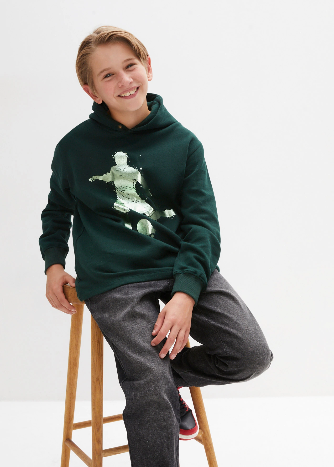 Sweat à capuche en coton mélangé • vert profond • Boutique bonprix