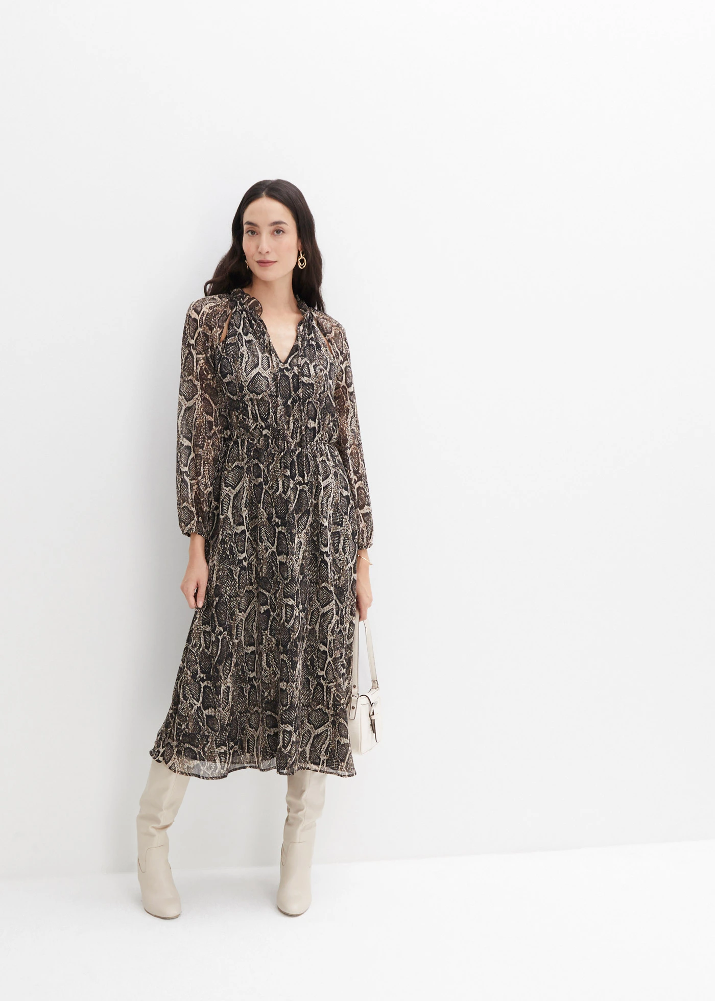 Chiffon maxi jurk met cut-outs • zwart slangenprint • bonprix online shop