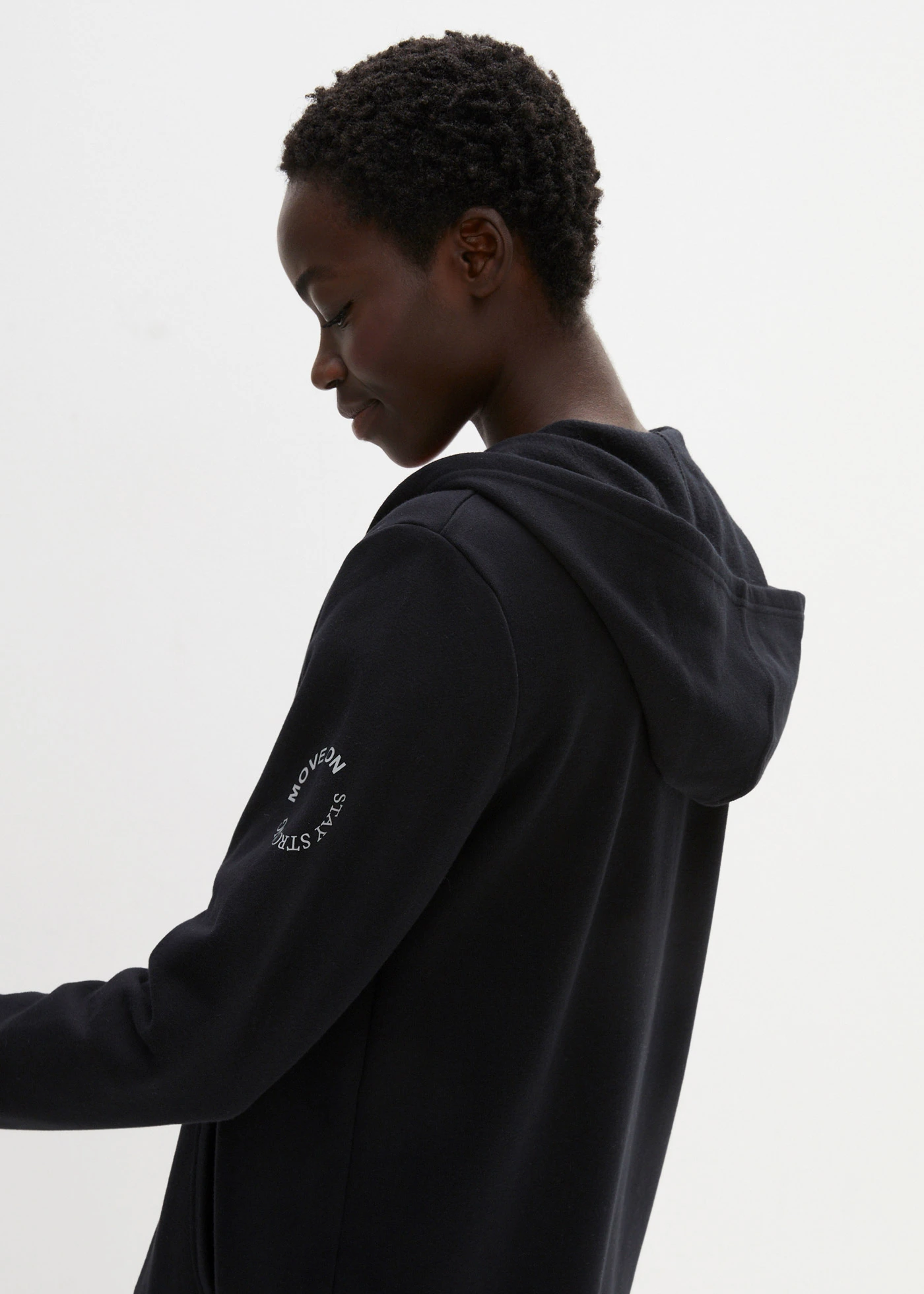 Lang sweatvest in een katoenmix • zwart • bonprix online shop