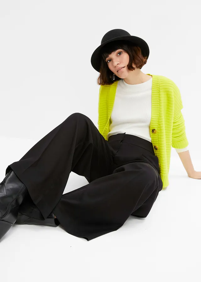 Broek met wijde pijpen • zwart • product-page.page-title-suffix