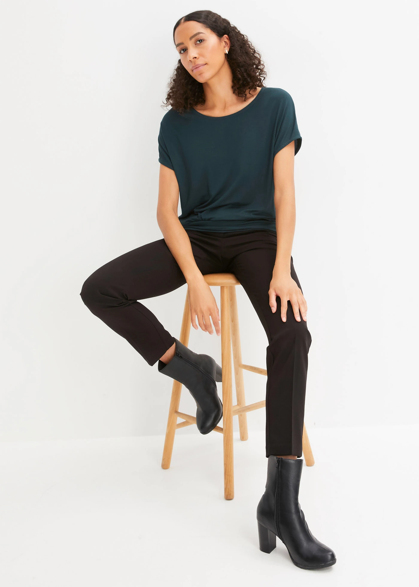 Shirt in een zachte viscosemix • diepgroen • bonprix online shop