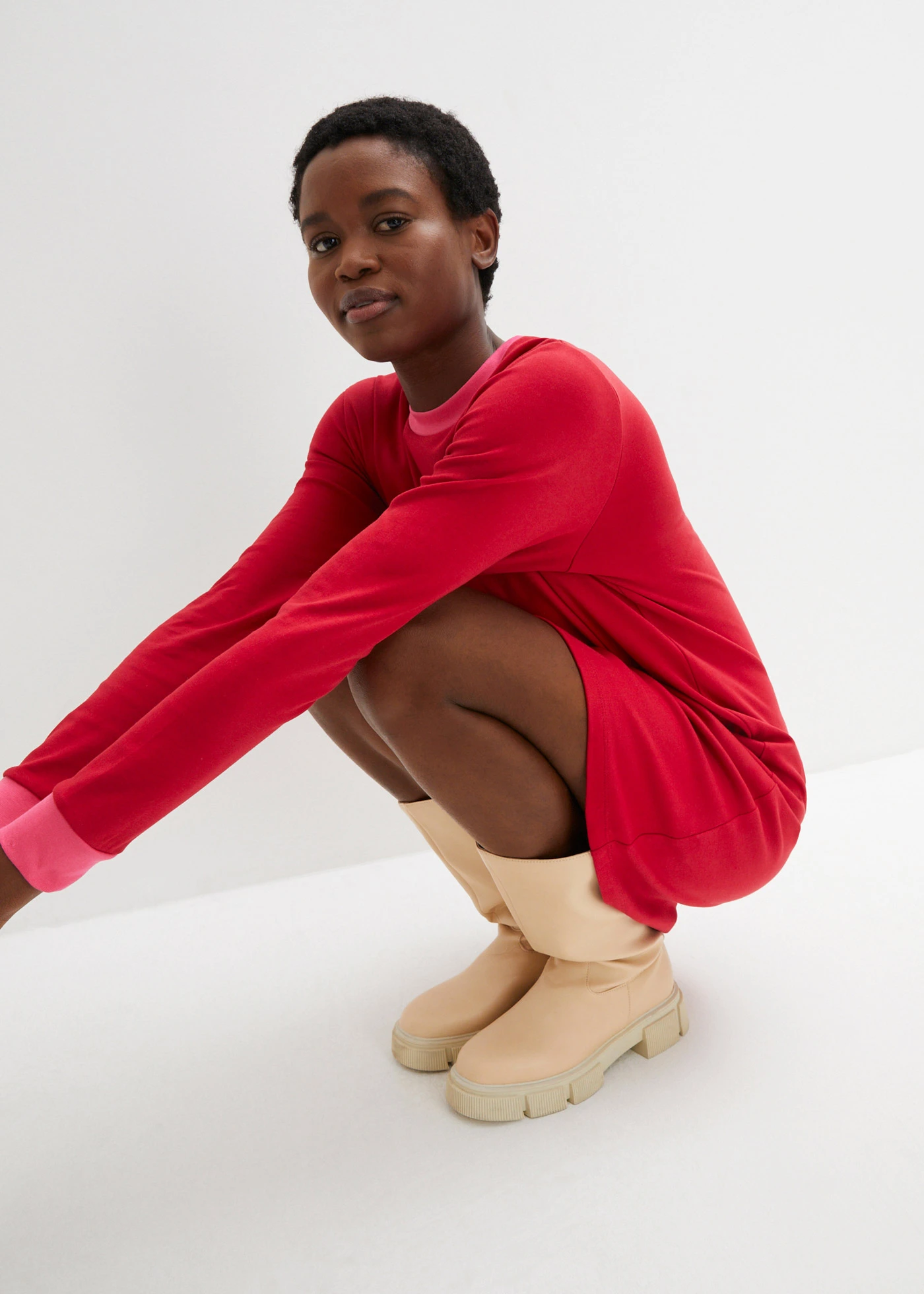 Sukienka mini z ciężkiej bawełny organicznej • czerwony chili - ciemnoróżowy • bonprix obchod