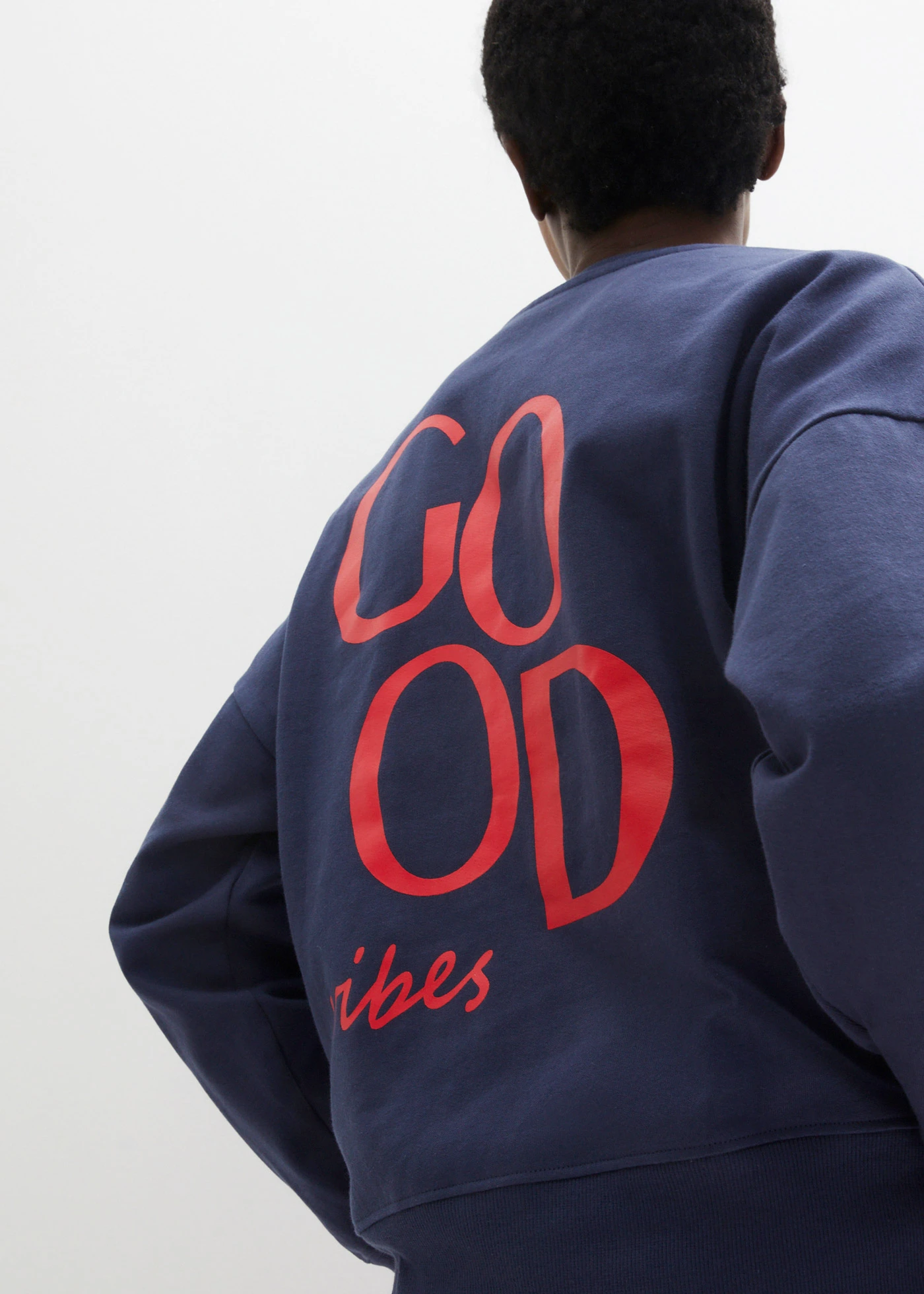 Sweat-shirt oversize en coton • bleu foncé-fraise • Boutique bonprix