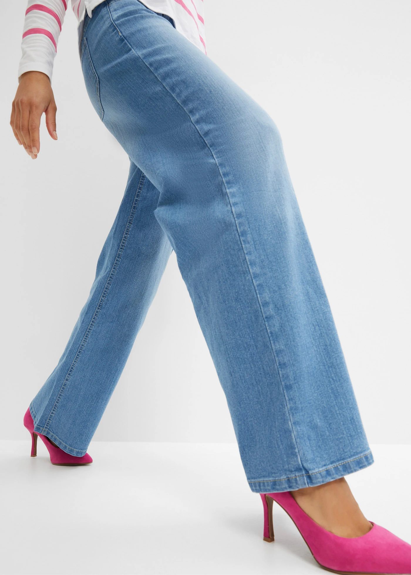 Extra wijde jeans, low waist • lichtblauw denim • bonprix online shop