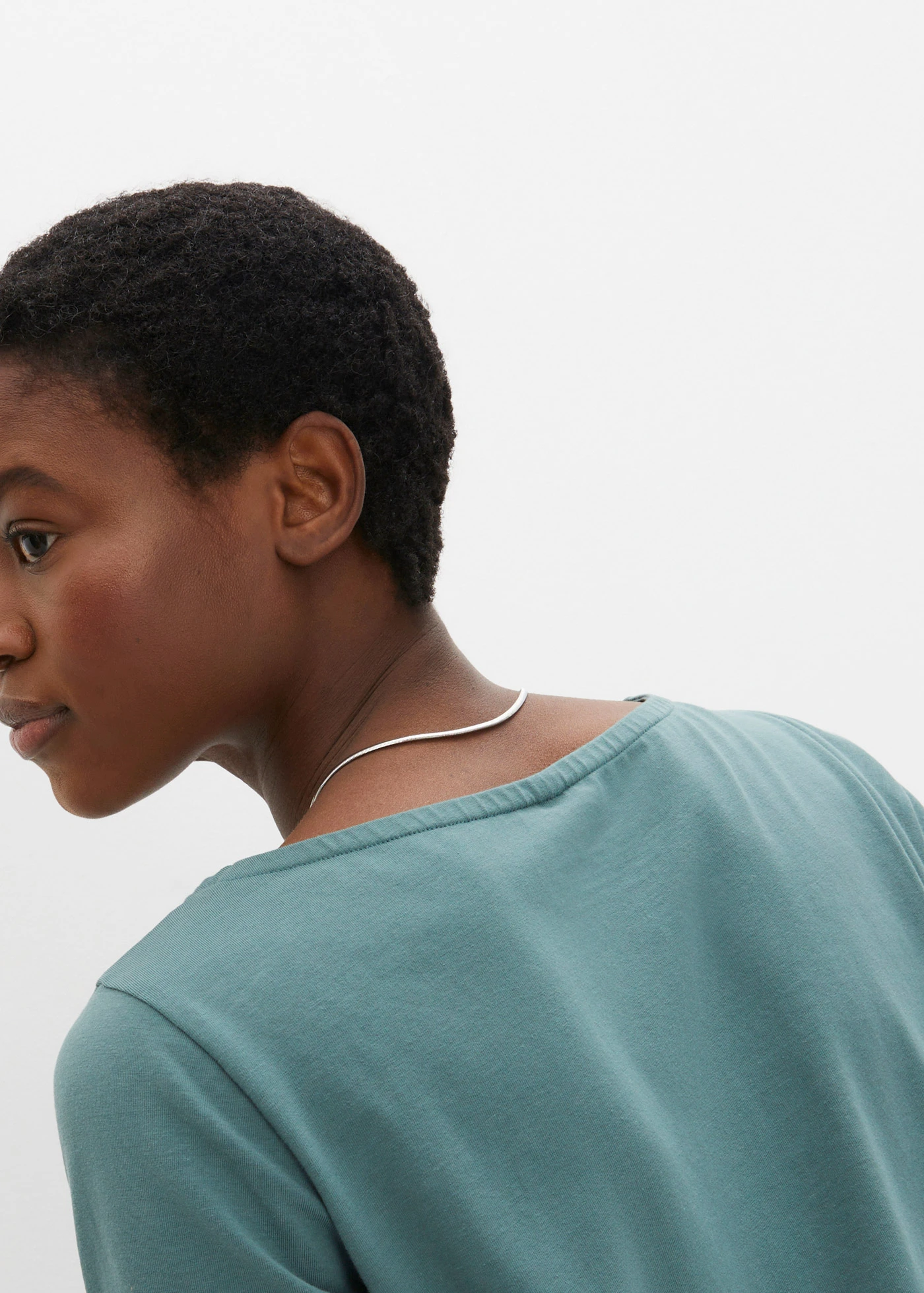 Tričko s lodičkovým výstřihem • šedozelená • bonprix obchod