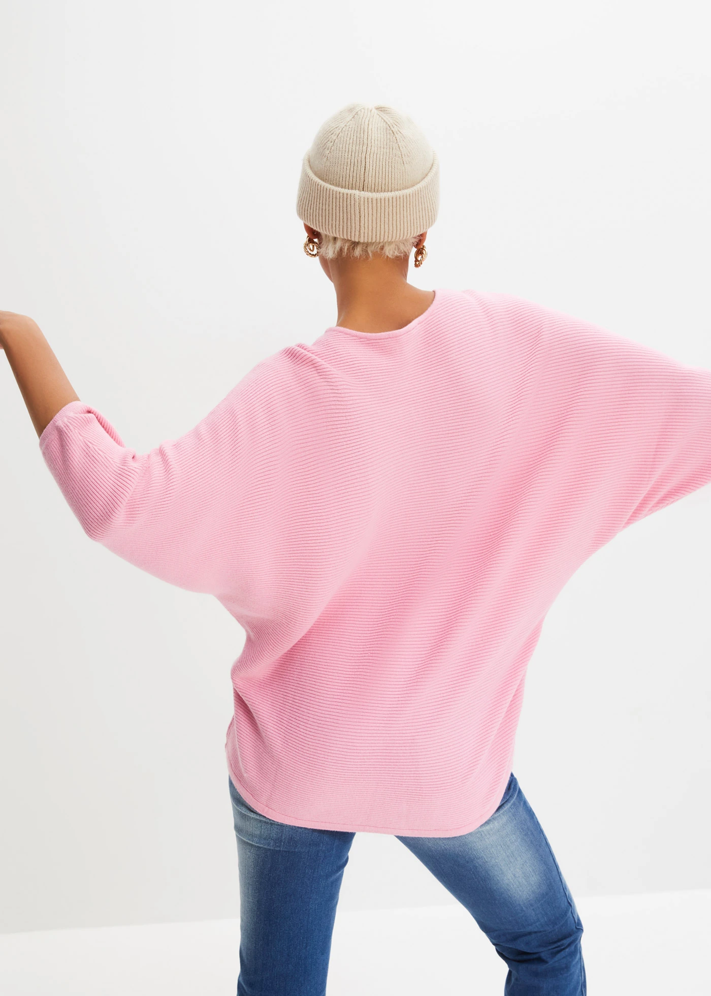 Sweter oversize z prążkowanego materiału z domieszką wiskozy • jasnoróżowy • sklep bonprix