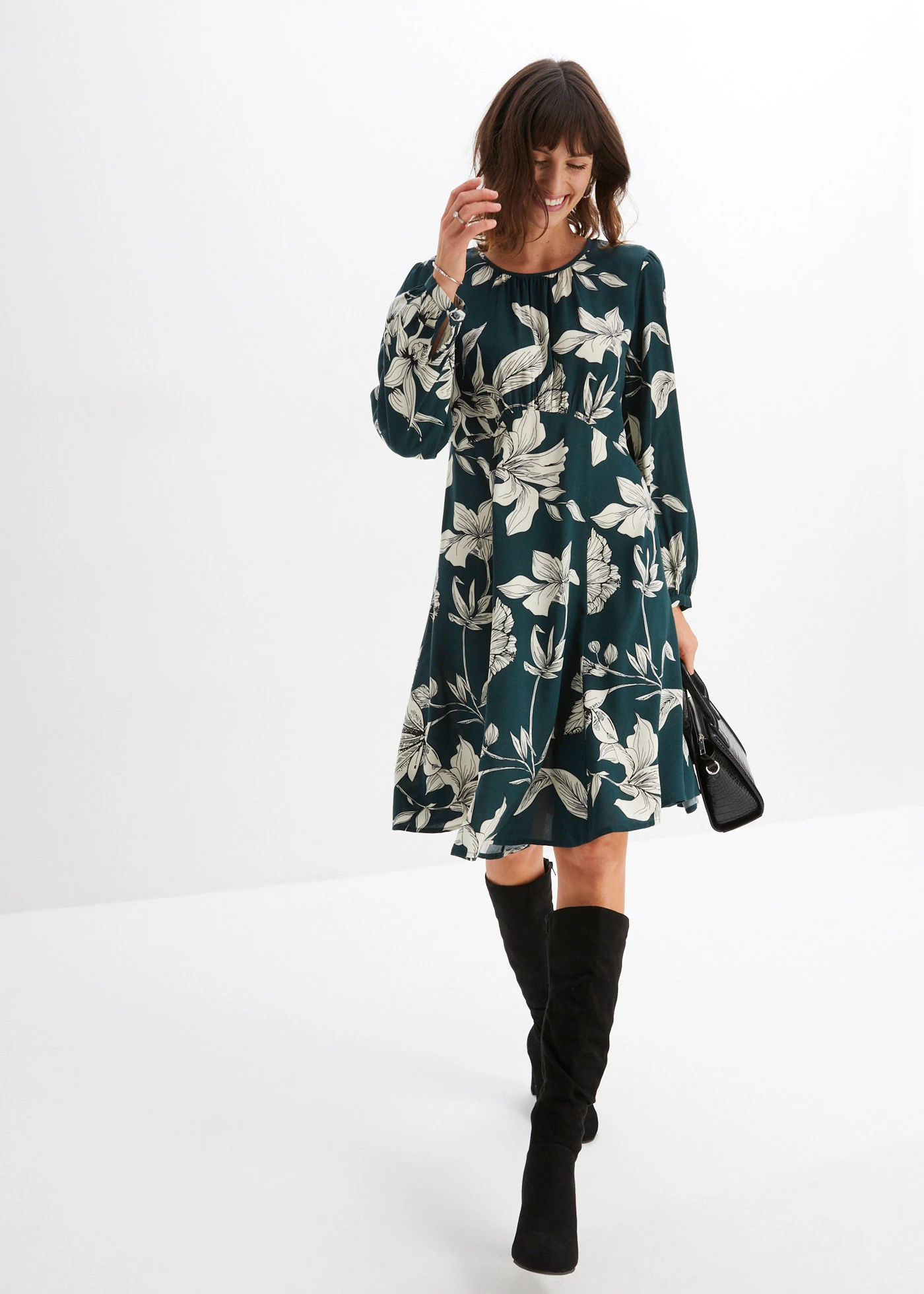 Soepelvallende jurk van viscose • diepgroen • bonprix online shop